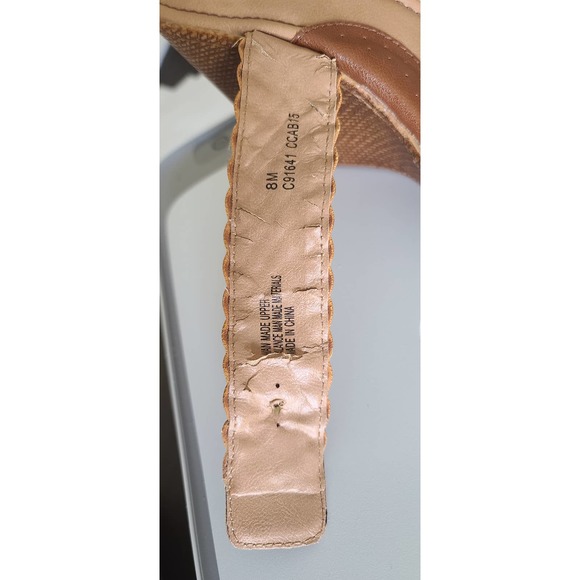 Born of Concept Wedge Sandals Faux Woven Leather w/ Buckle Size 8 M - Picture 9 of 9